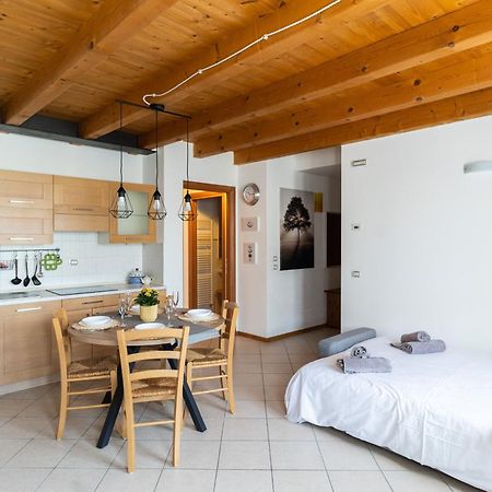 Garda Lake & Relax - Cottage On The Hill カプリーノ・ヴェロネーゼ エクステリア 写真