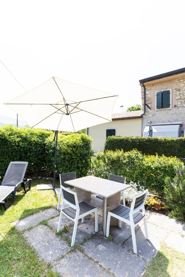 Garda Lake & Relax - Cottage On The Hill カプリーノ・ヴェロネーゼ エクステリア 写真